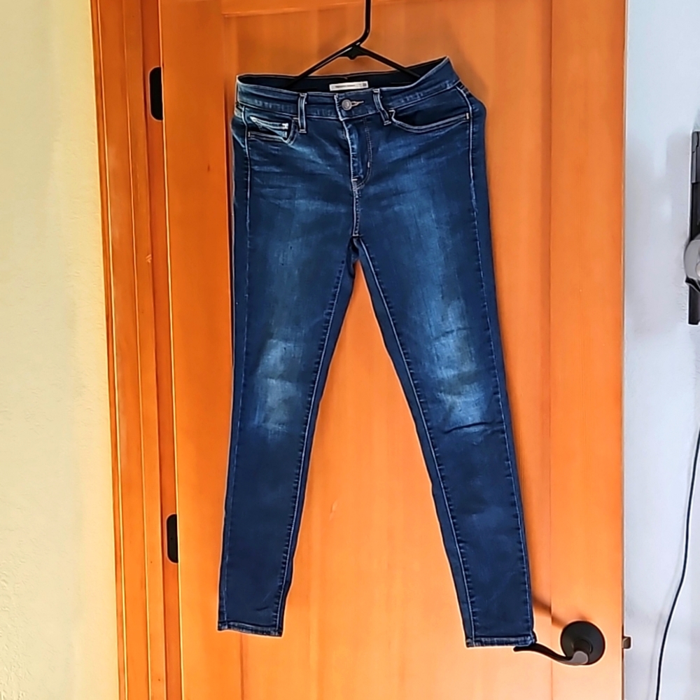 2 pair Levi Super Skinny 710